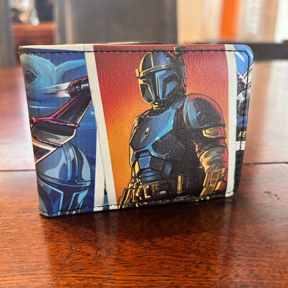 Star Wars Buckle Down BI-FOLD Wallet The Mandalorian Limited Edition NWOT